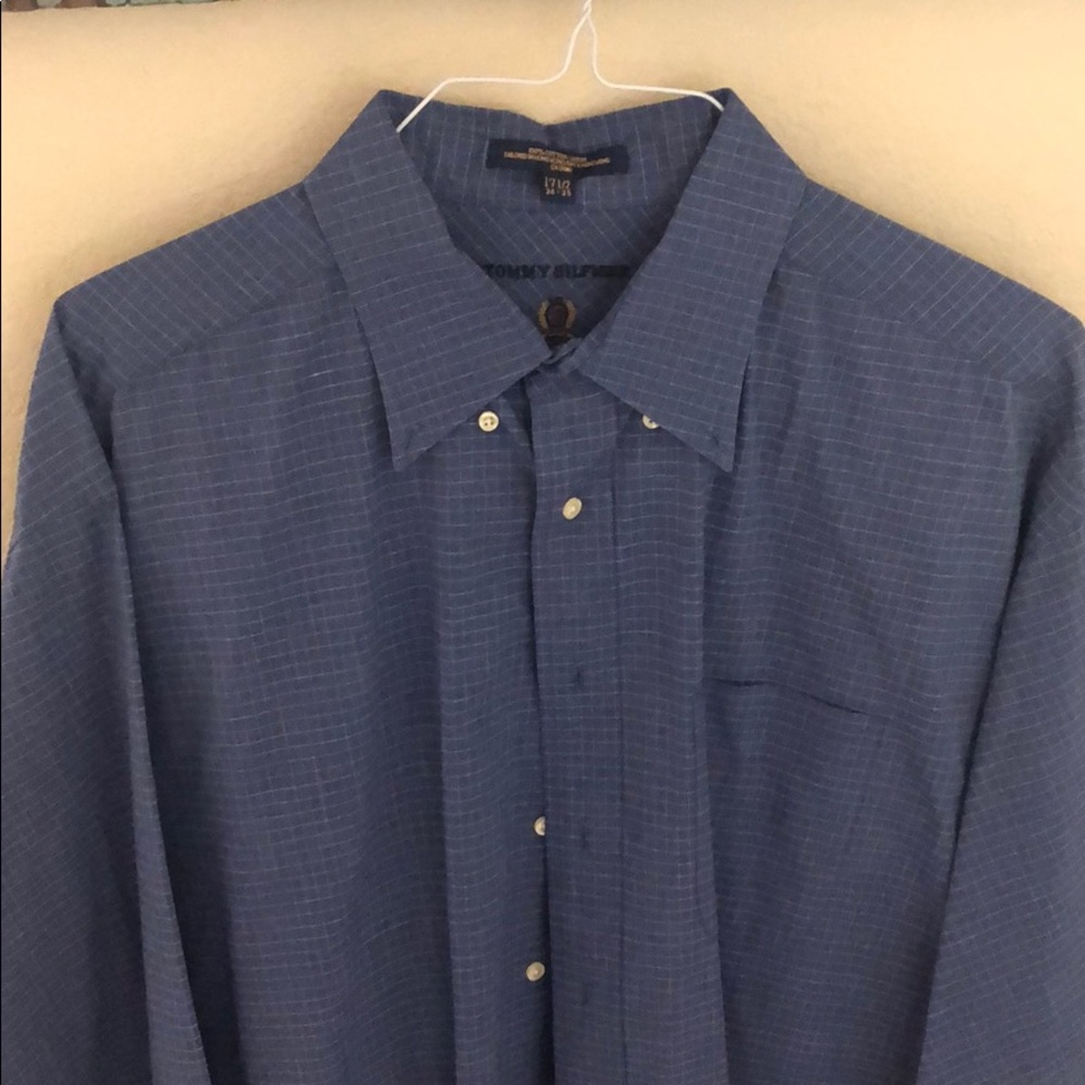 17 1/2 neck, 34/35 Tommy Hilfiger dress shirt